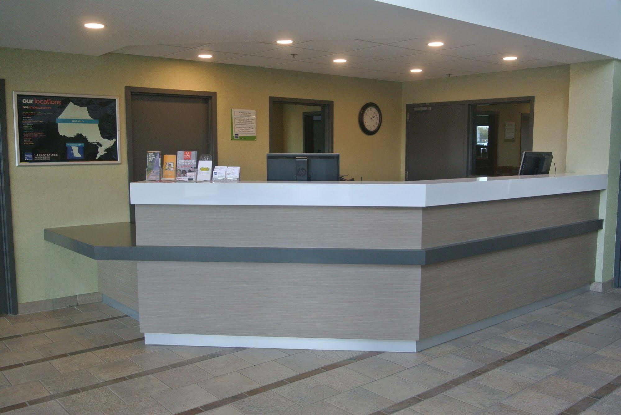Residence & Conference Centre - King City Bagian luar foto